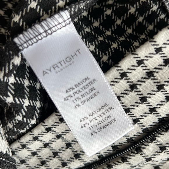 AYRTIGHT White/Black Houndstooth Plaid Mid-Rise Trousers - Picture 7 of 7